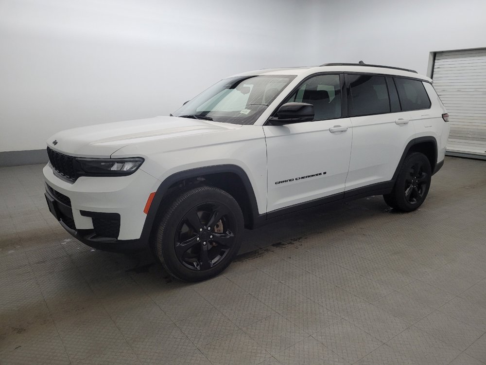 Used 2022 Jeep Grand Cherokee L Laredo image 2