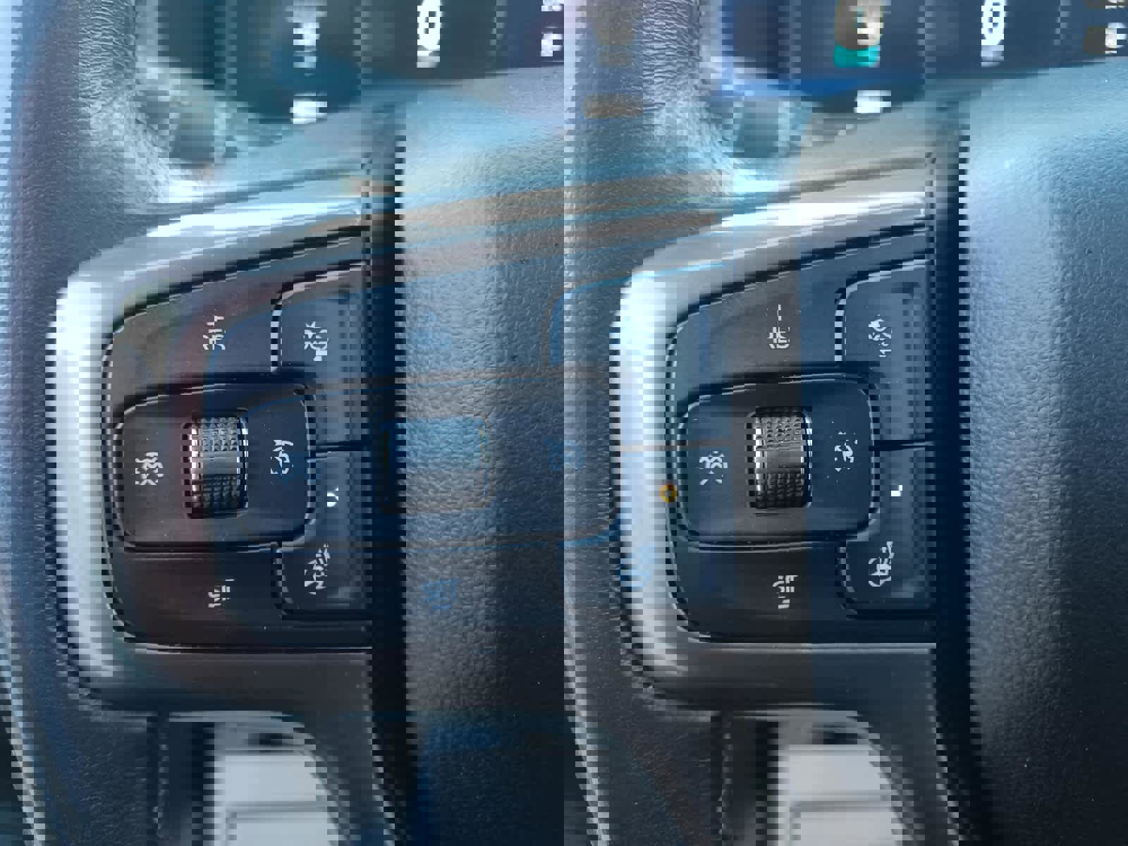 Used 2022 Chevrolet Tahoe High Country w/ Premium Package image 15