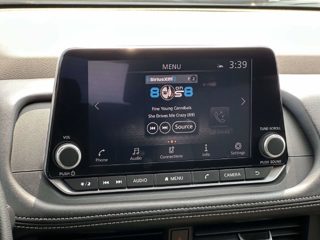 Used 2023 Nissan Rogue SV AWD/4WD image 19