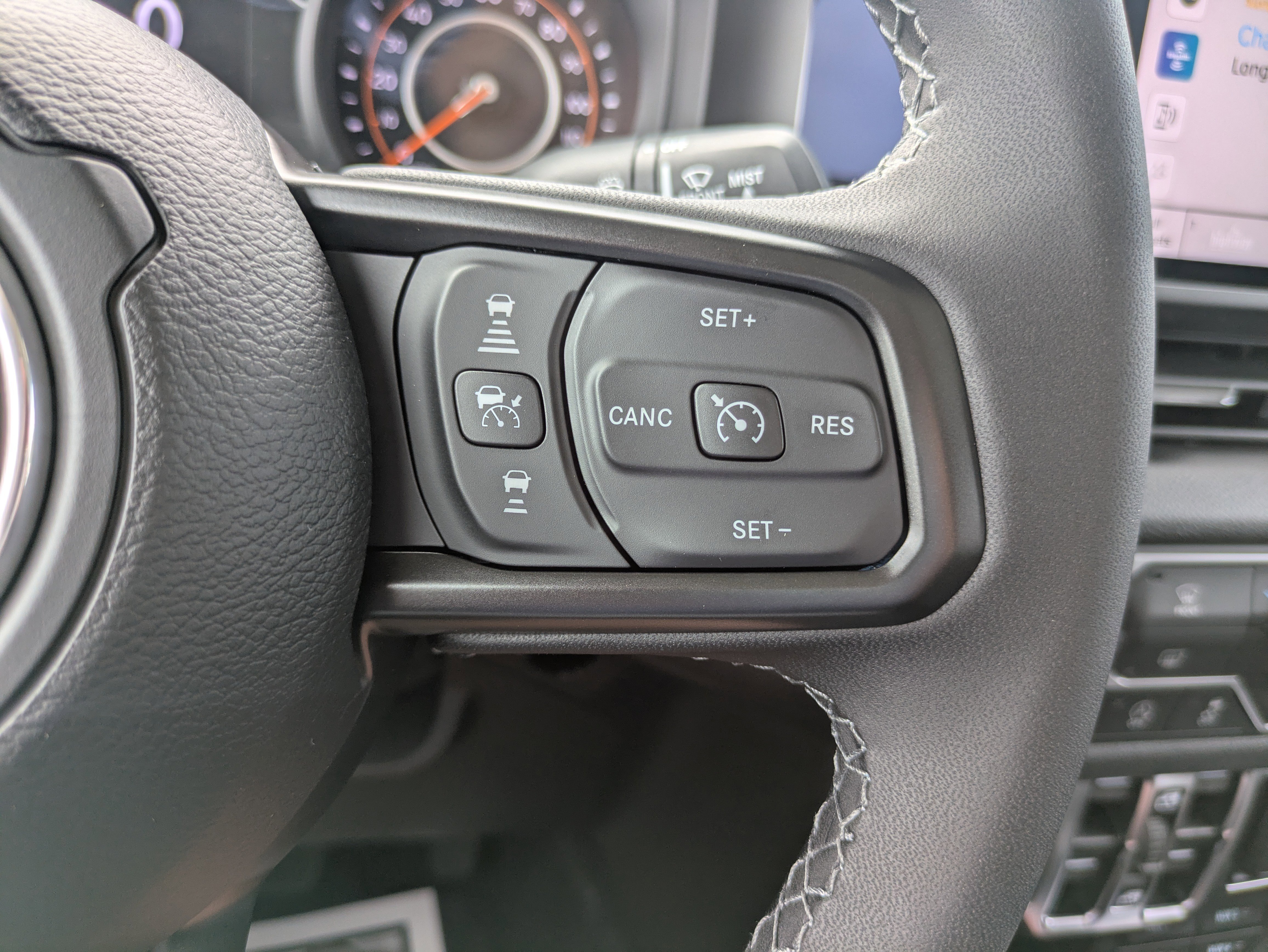 New 2025 Jeep Gladiator Sport image 17