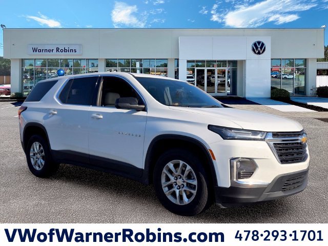 Used 2023 Chevrolet Traverse LS FWD image 1