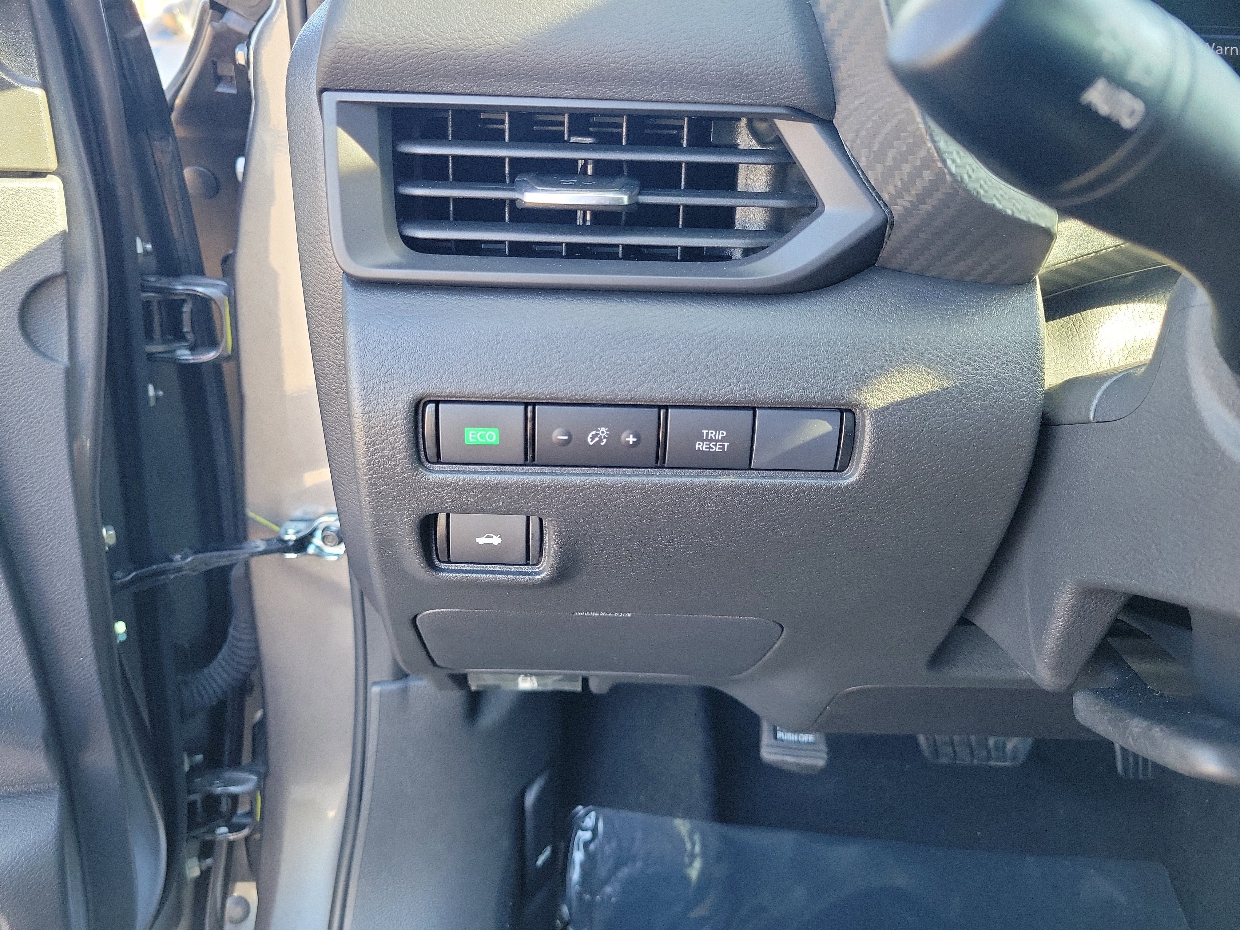 Certified 2025 Nissan Sentra S image 30