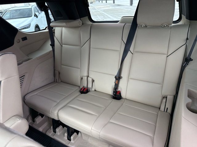 Used 2021 Cadillac Escalade Premium Luxury w/ Driver Assist Tech Package AWD/4WD image 24