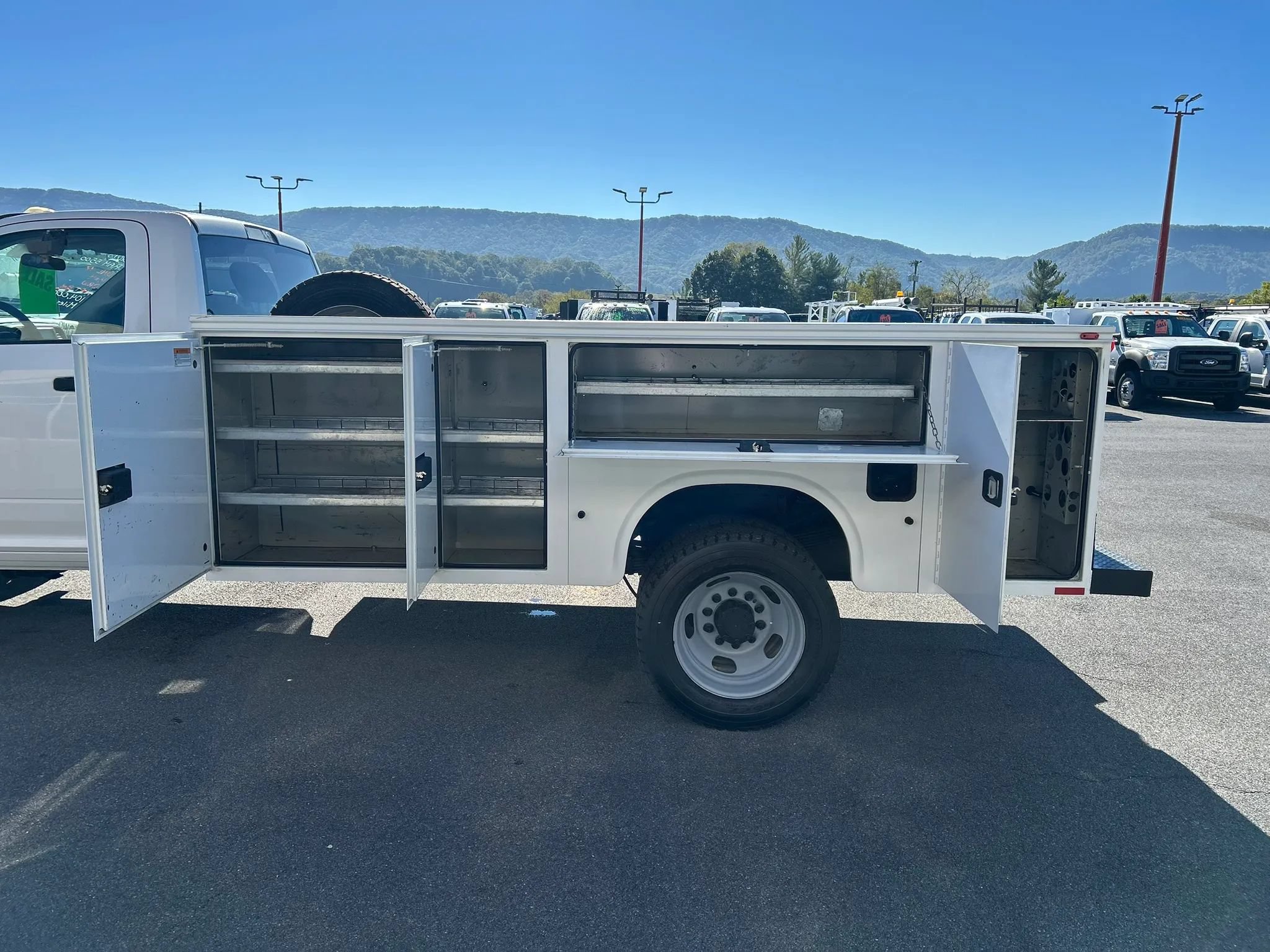 Used 2015 RAM 5500 Tradesman w/ Power Accessory Group AWD/4WD image 22