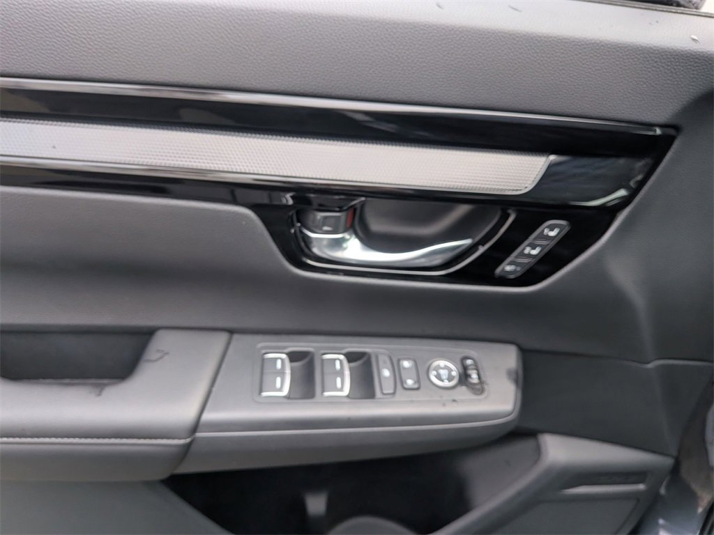 Used 2025 Honda CR-V EX-L image 11