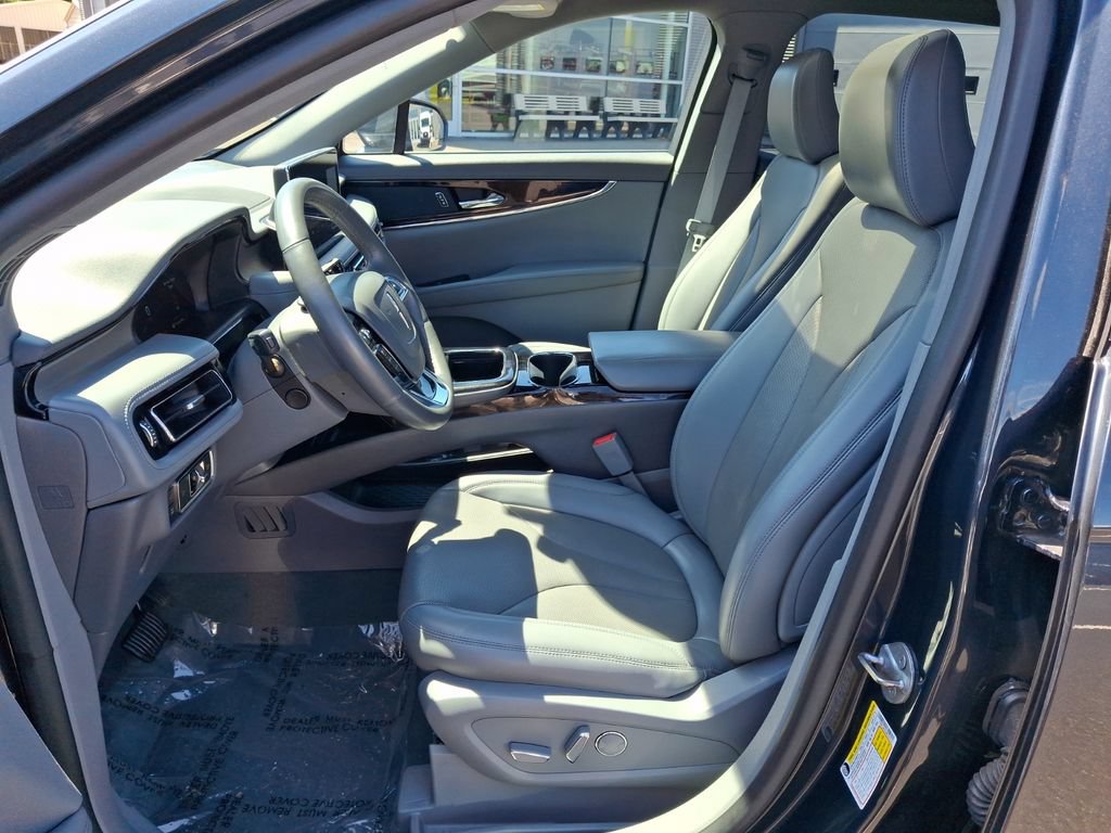 Used 2022 Lincoln Nautilus Reserve AWD/4WD image 14
