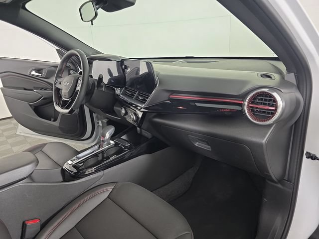 Certified 2026 Chevrolet Trax RS w/ Driver Confidence Package FWD image 27