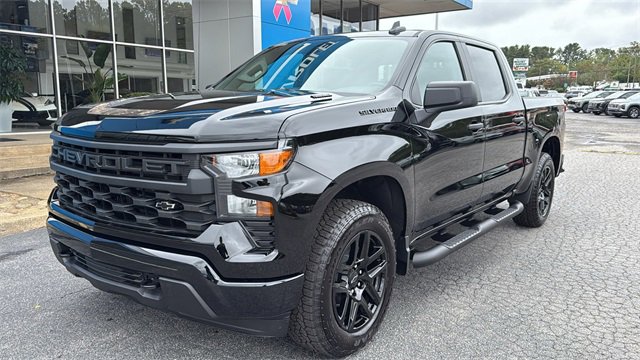 New 2026 Chevrolet Silverado 1500 Custom video 1