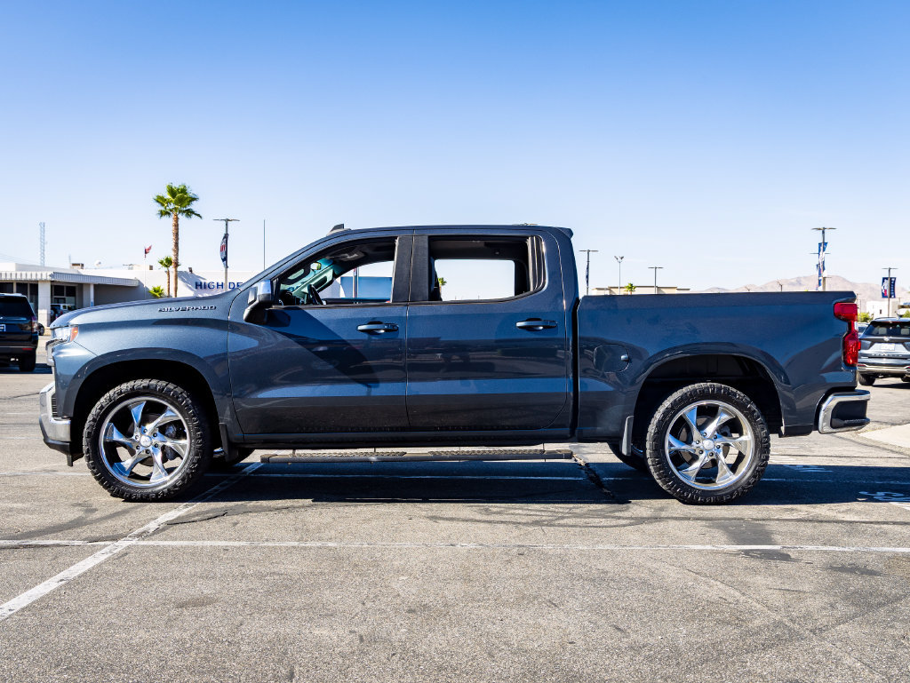 Used 2021 Chevrolet Silverado 1500 LT RWD image 4