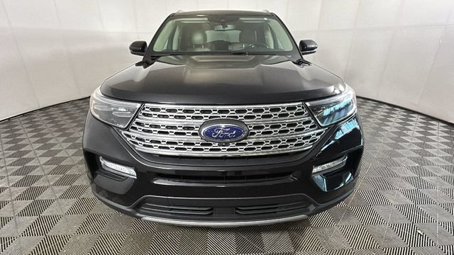 Used 2022 Ford Explorer Limited w/ Equipment Group 301A AWD/4WD image 8