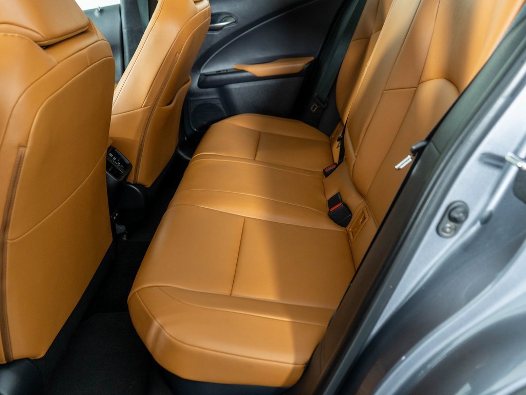 Used 2021 Lexus UX 250h image 11