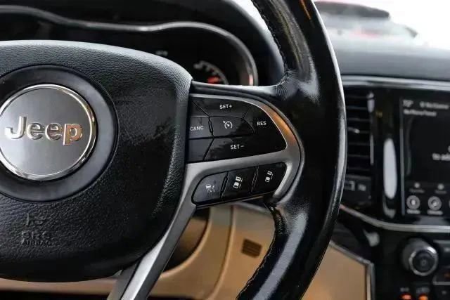 Used 2021 Jeep Grand Cherokee Limited w/ Luxury Group II AWD/4WD image 22