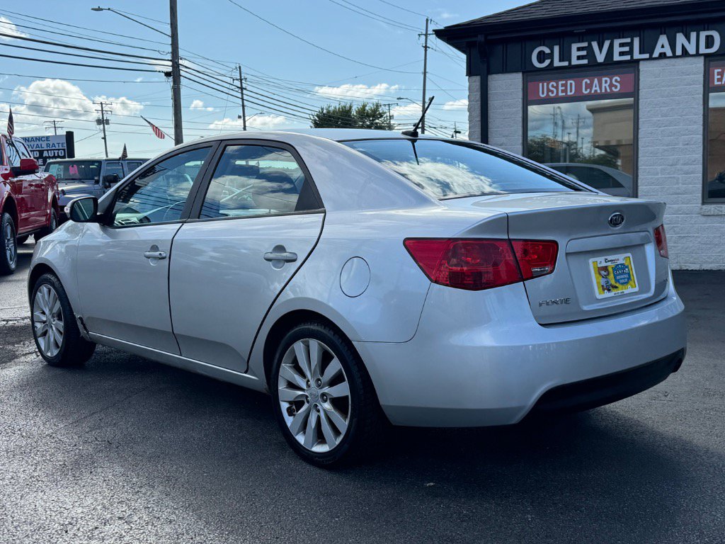 Used 2010 Kia Forte SX FWD image 7