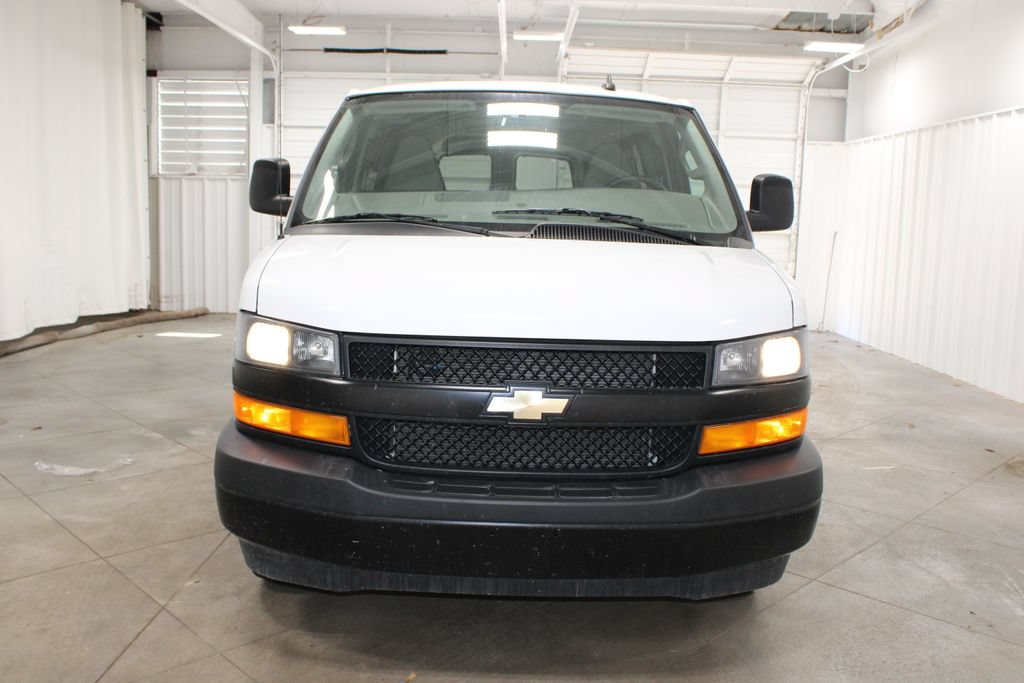 Used 2023 Chevrolet Express 3500 LS RWD image 3