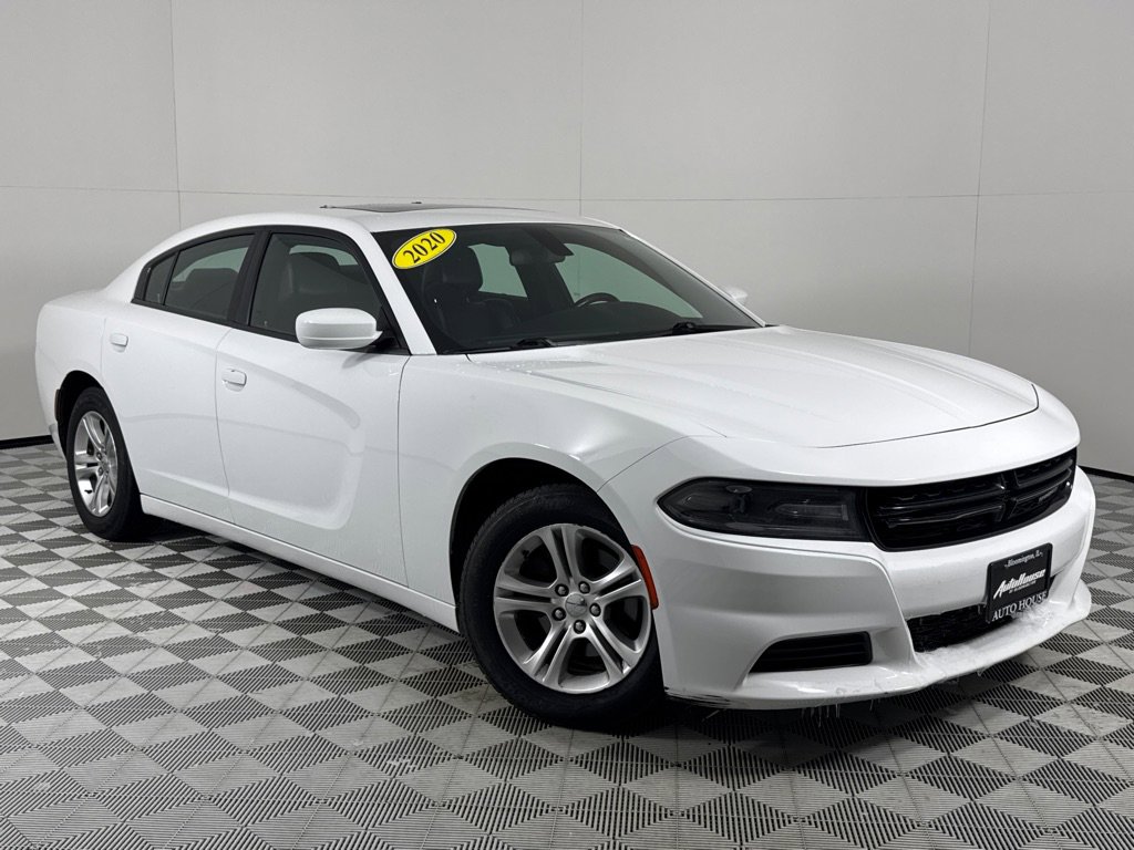 Used 2020 Dodge Charger SXT w/ Leather Interior Group image 2