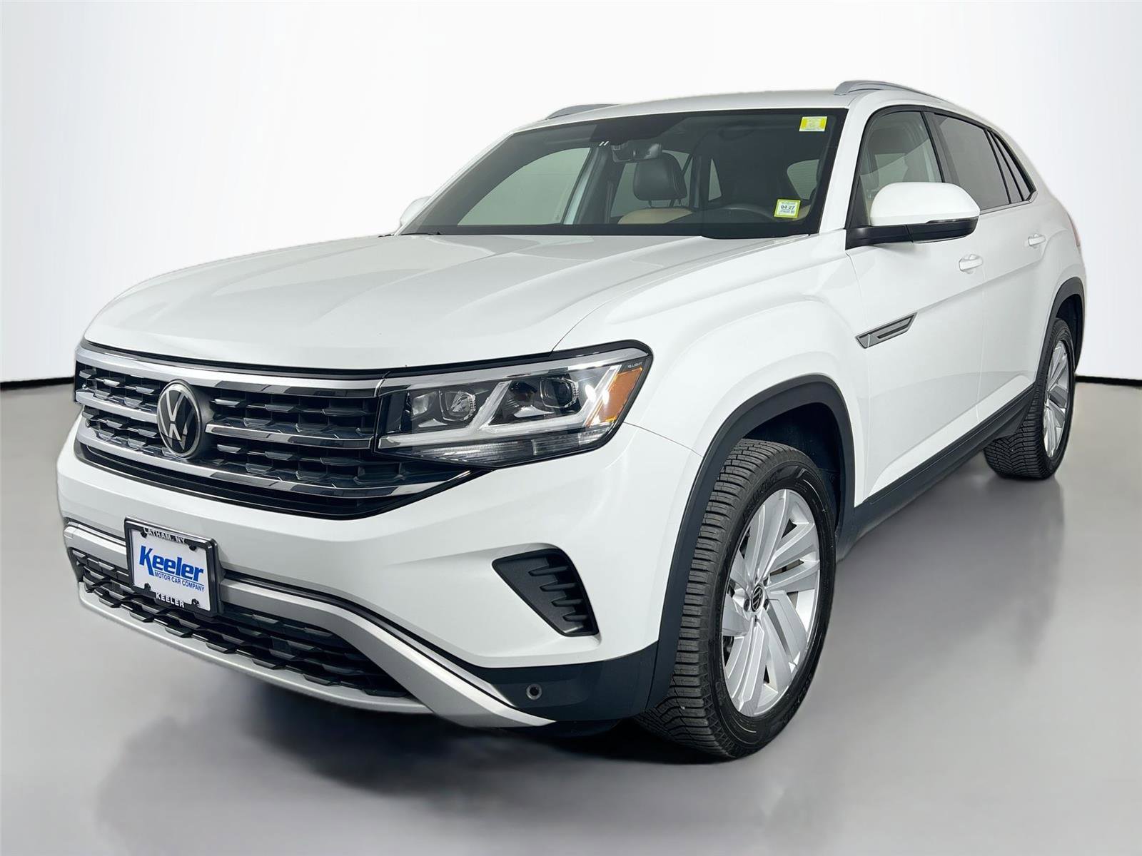Used 2022 Volkswagen Atlas Cross Sport SE AWD/4WD image 2