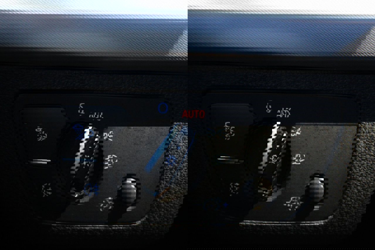 Used 2025 Audi Q5 2.0T Premium image 26