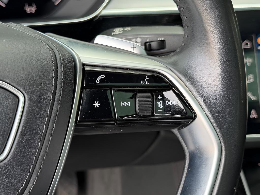 Used 2021 Audi A8 L 4.0T w/ Executive Plus Package image 40