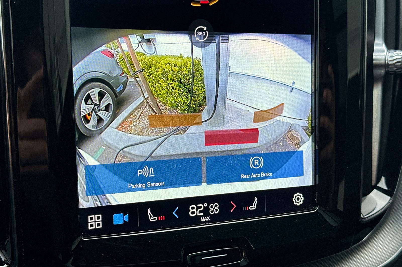 Certified 2023 Volvo XC60 T8 Ultimate image 23