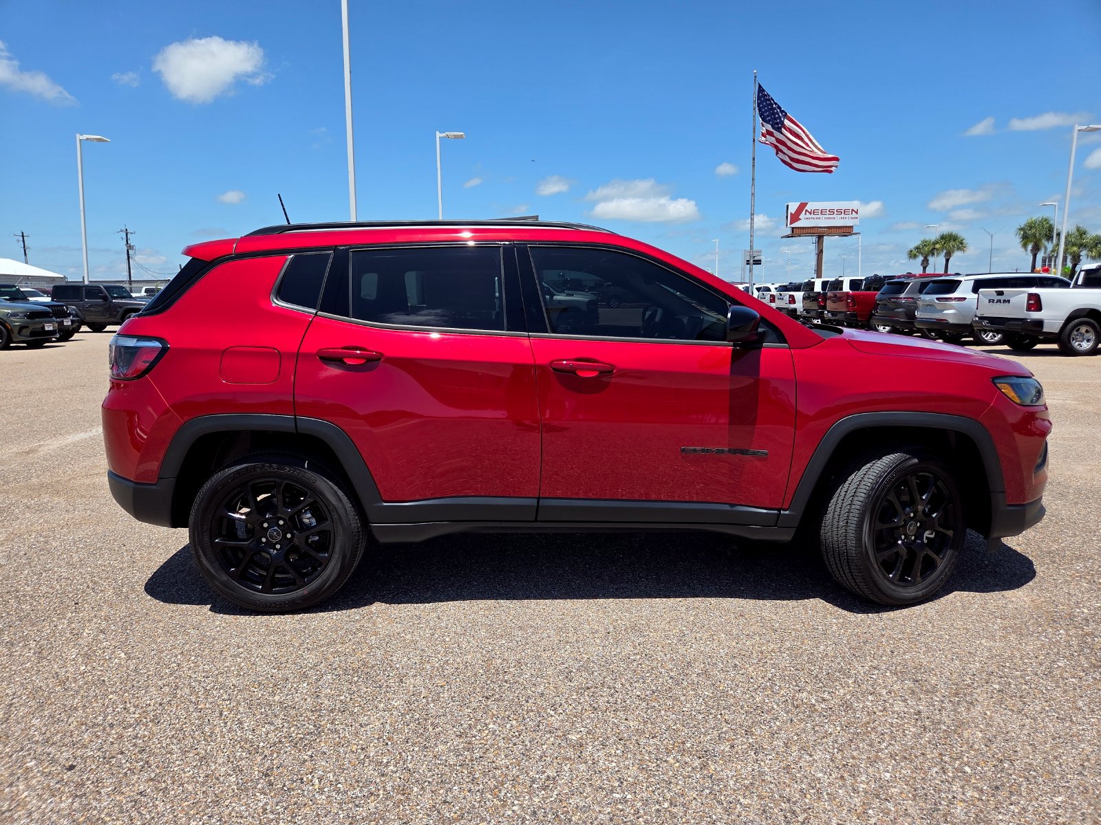 New 2026 Jeep Compass Latitude AWD/4WD image 8
