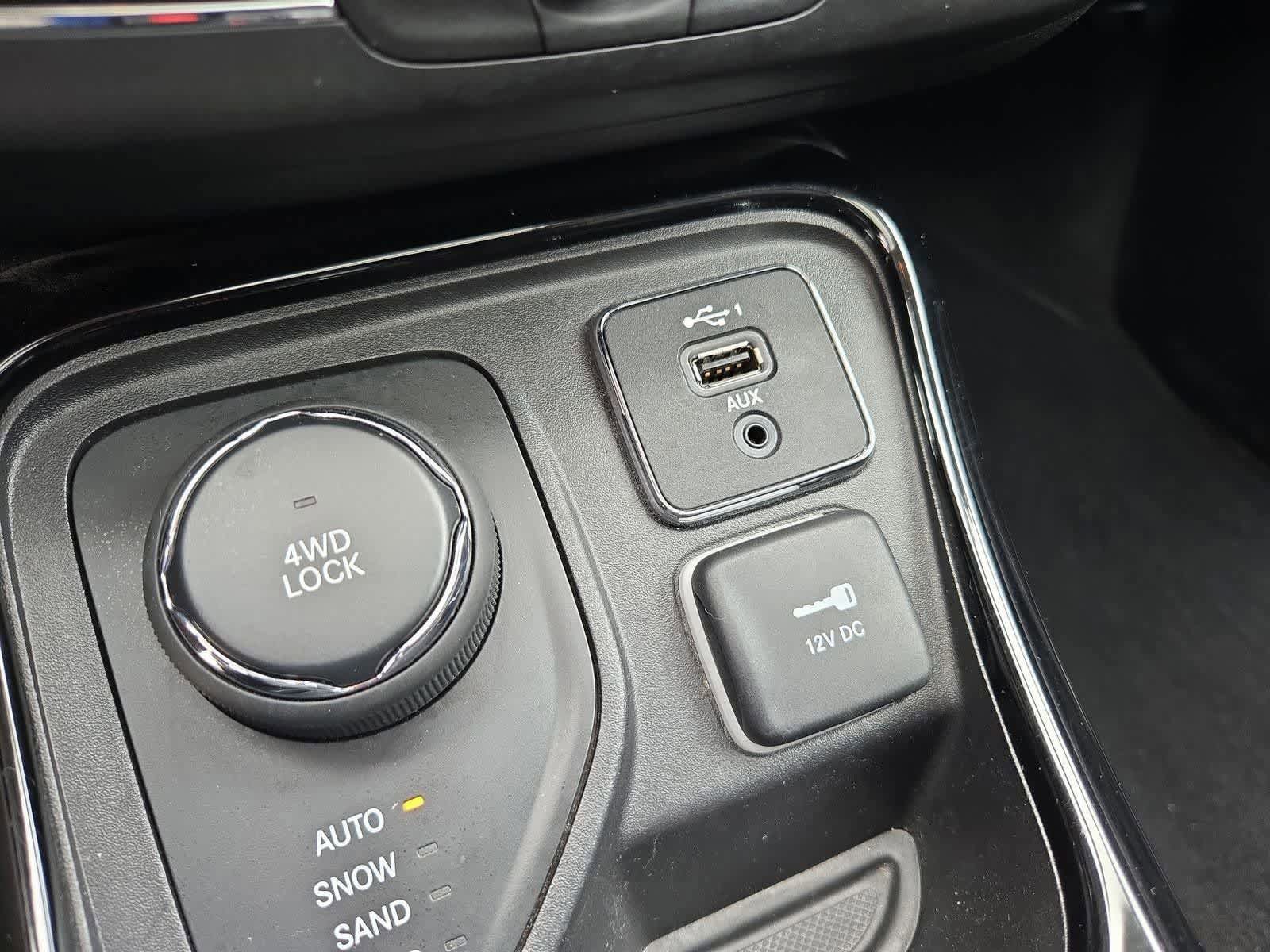 Used 2021 Jeep Compass Limited w/ Sun and Sound Group image 31