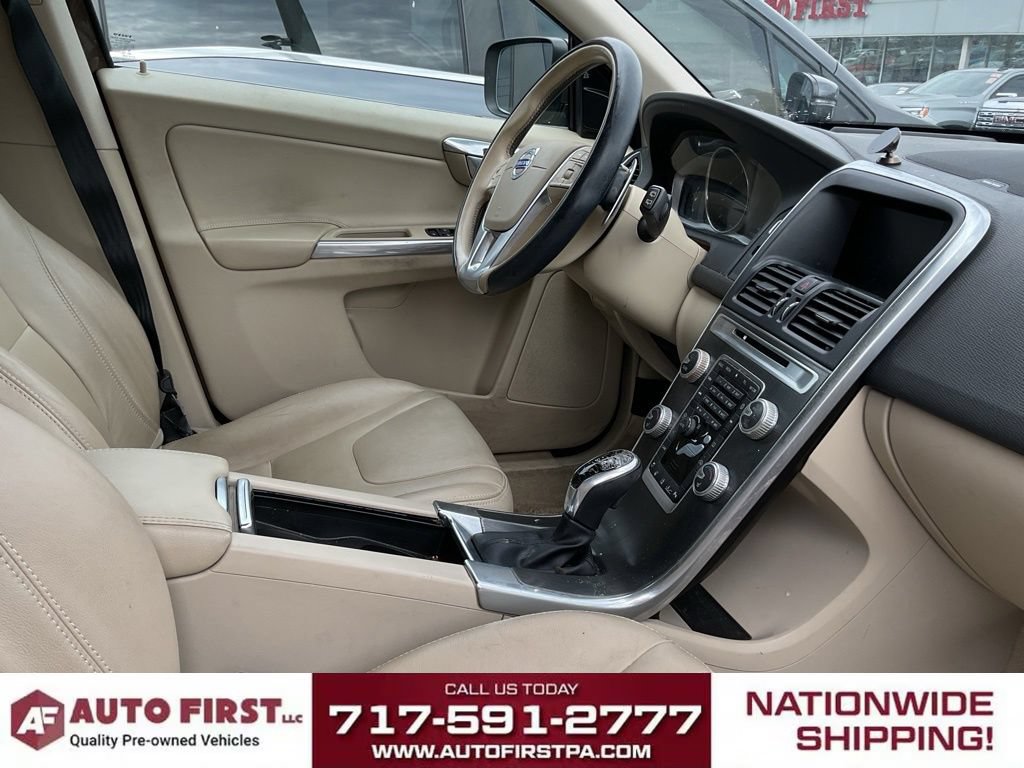 Used 2015 Volvo XC60 T6 Platinum AWD/4WD image 16