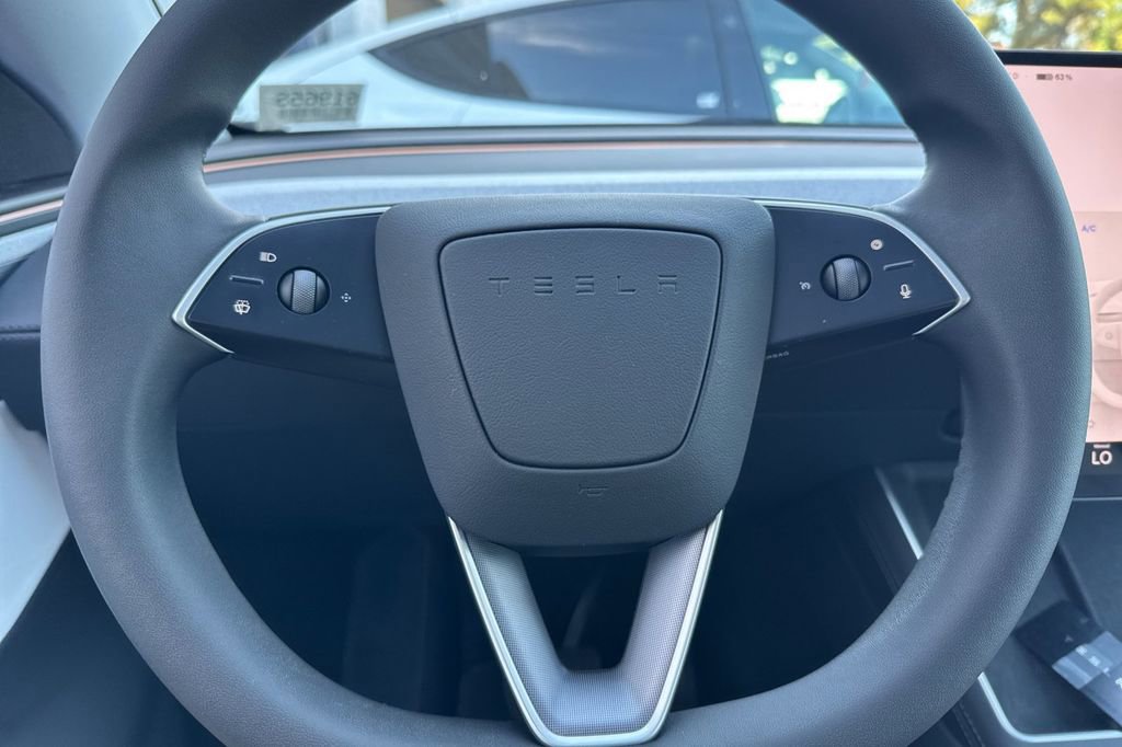 Used 2026 Tesla Model Y 2WD image 21