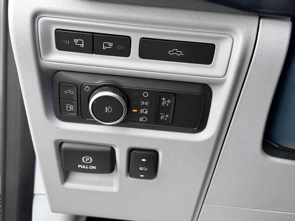 Used 2021 Ford F150 Limited AWD/4WD image 44