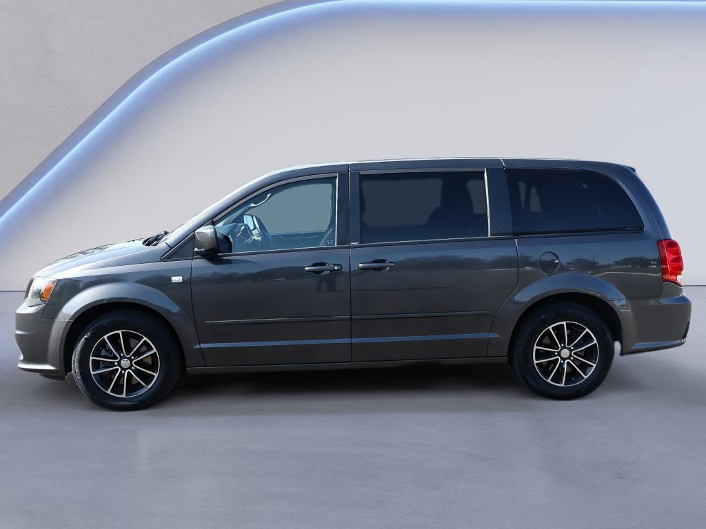 Used 2014 Dodge Grand Caravan SE FWD image 3
