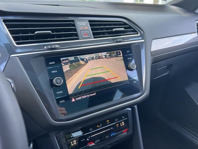Certified 2023 Volkswagen Tiguan SE R-Line image 14