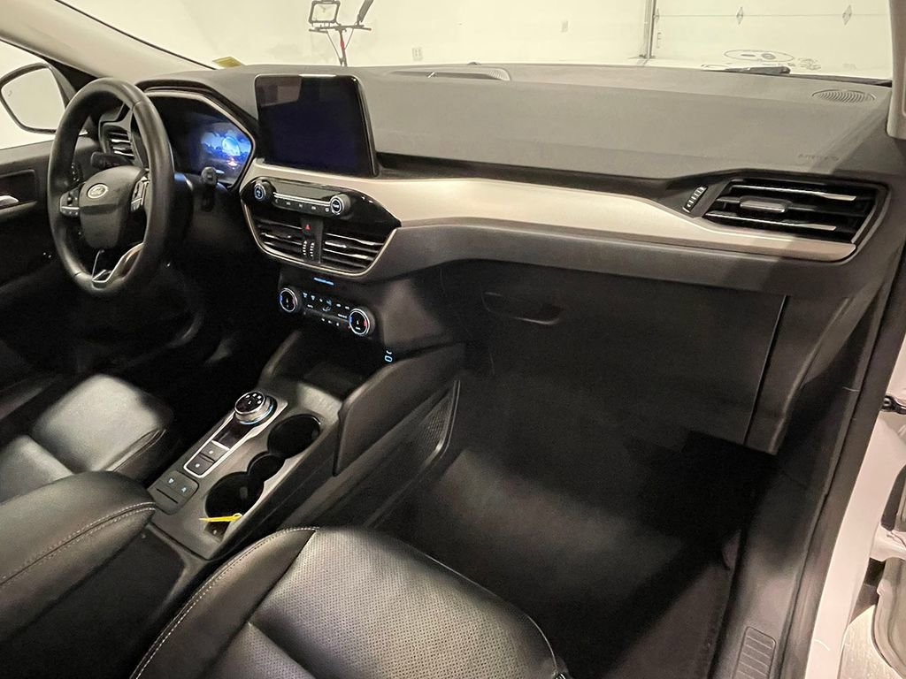 Used 2022 Ford Escape SEL w/ Technology Package image 27