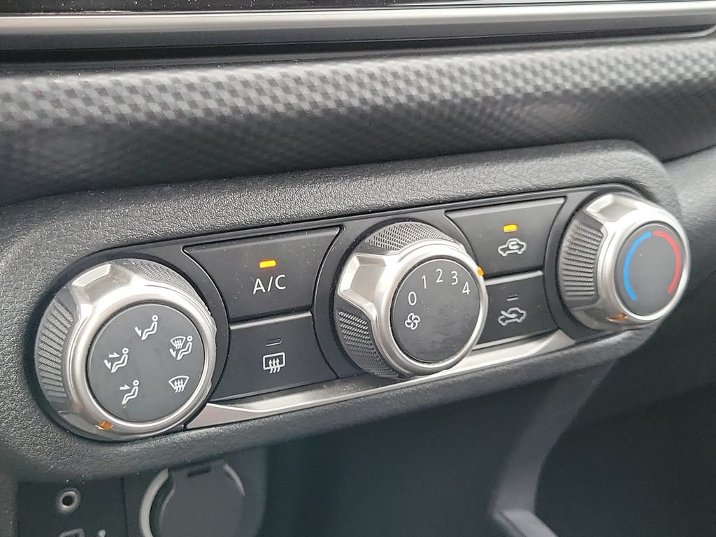 Certified 2022 Nissan Kicks S FWD image 32