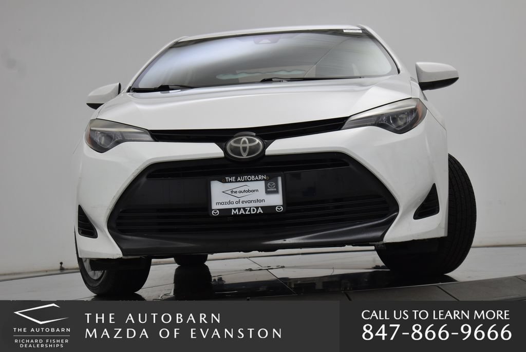 Used 2017 Toyota Corolla LE FWD image 5