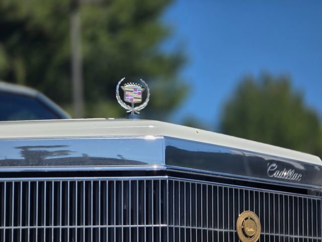 Used 1991 Cadillac Brougham image 27