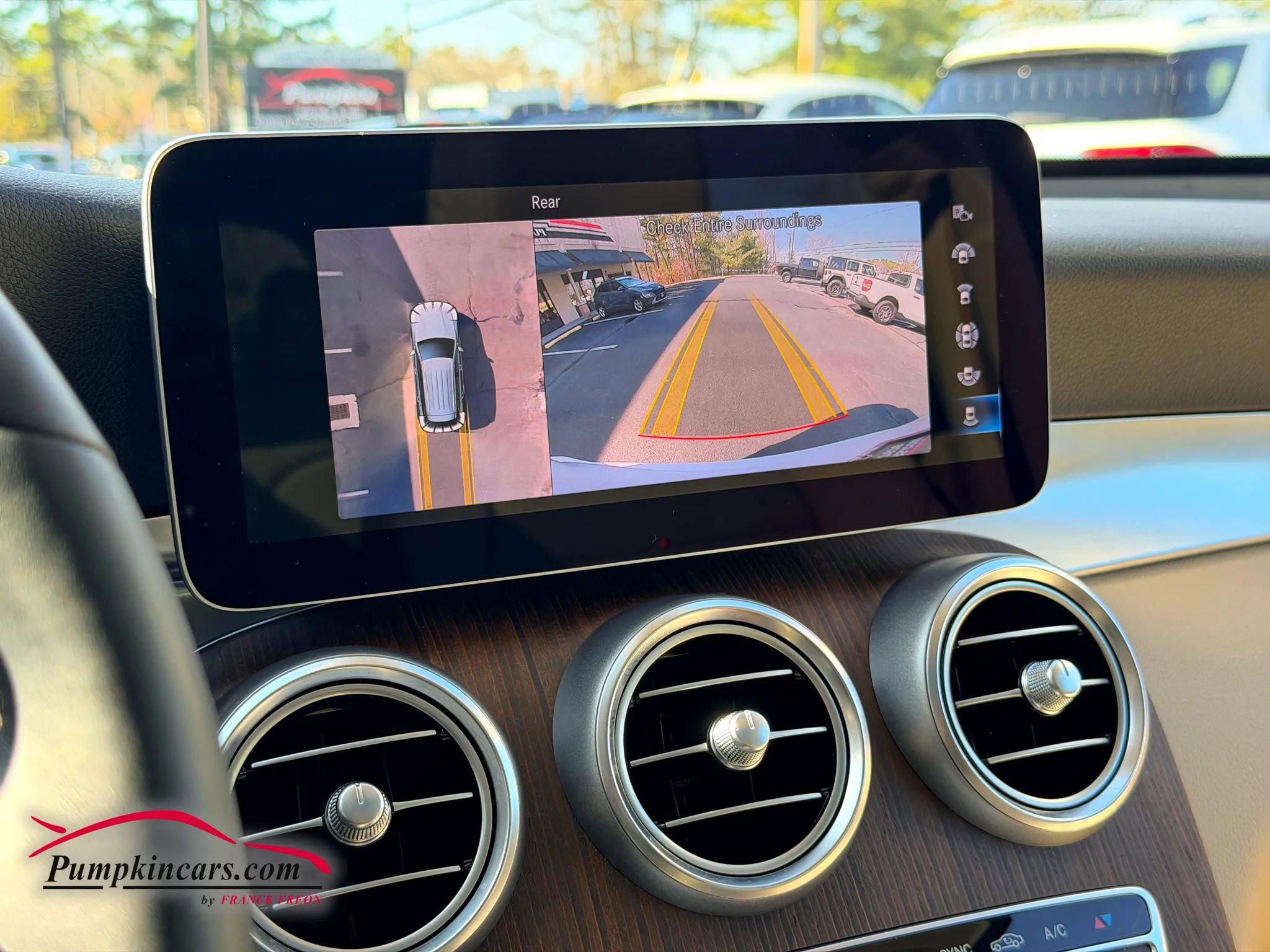 Used 2020 Mercedes-Benz GLC 300 4MATIC image 37