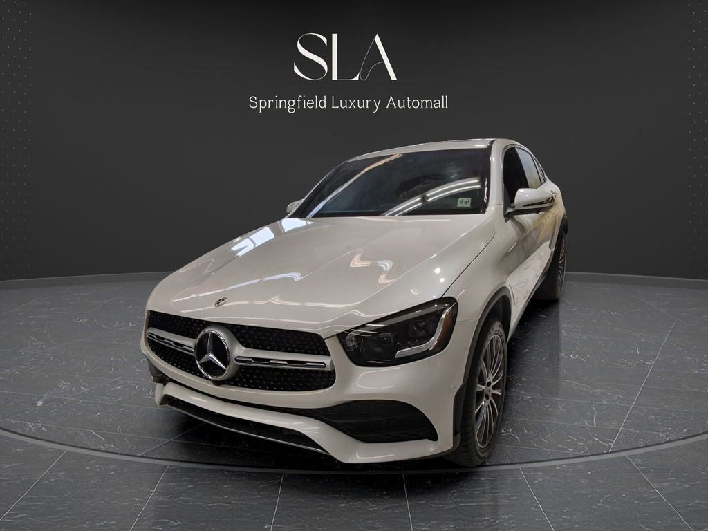 Used 2023 Mercedes-Benz GLC 300 4MATIC Coupe image 9