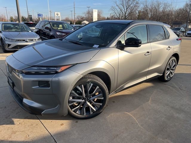 New 2026 Subaru Solterra image 3