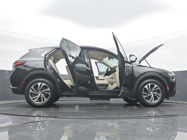 Certified 2022 Buick Envision Essence w/ Safety Package image 61