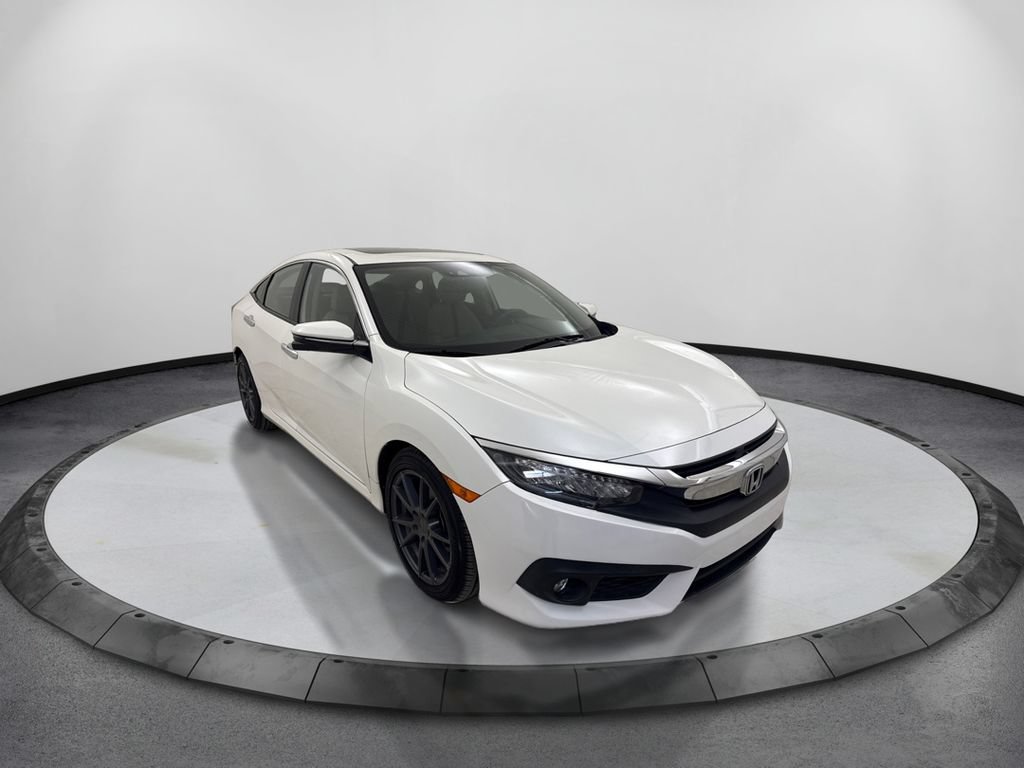 Used 2018 Honda Civic Touring image 3