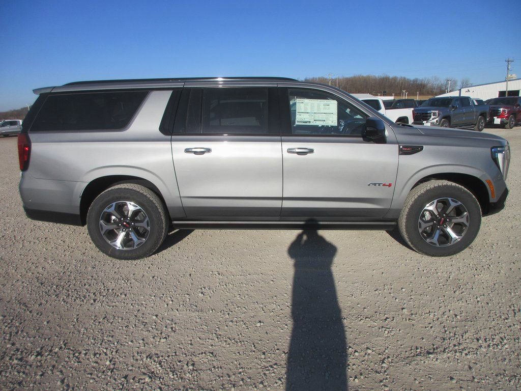 New 2026 GMC Yukon XL AT4 Ultimate image 3