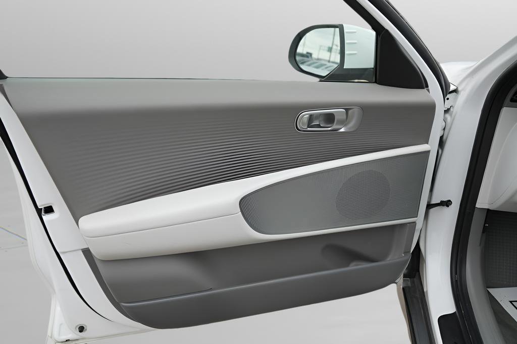 Used 2024 Hyundai Ioniq 6 SEL AWD/4WD image 22