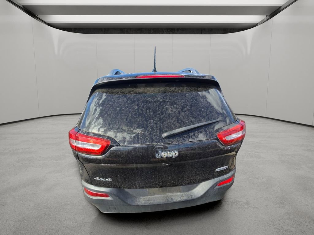 Used 2014 Jeep Cherokee Latitude w/ Comfort/Convenience Group image 11