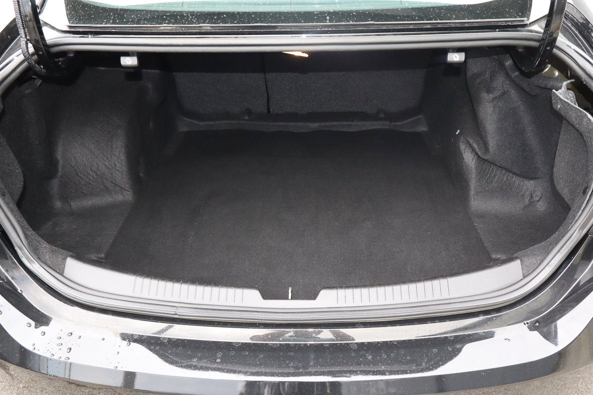 Used 2023 Chevrolet Malibu LT image 9