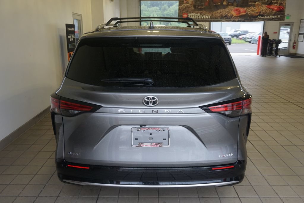 New 2026 Toyota Sienna Limited FWD image 20