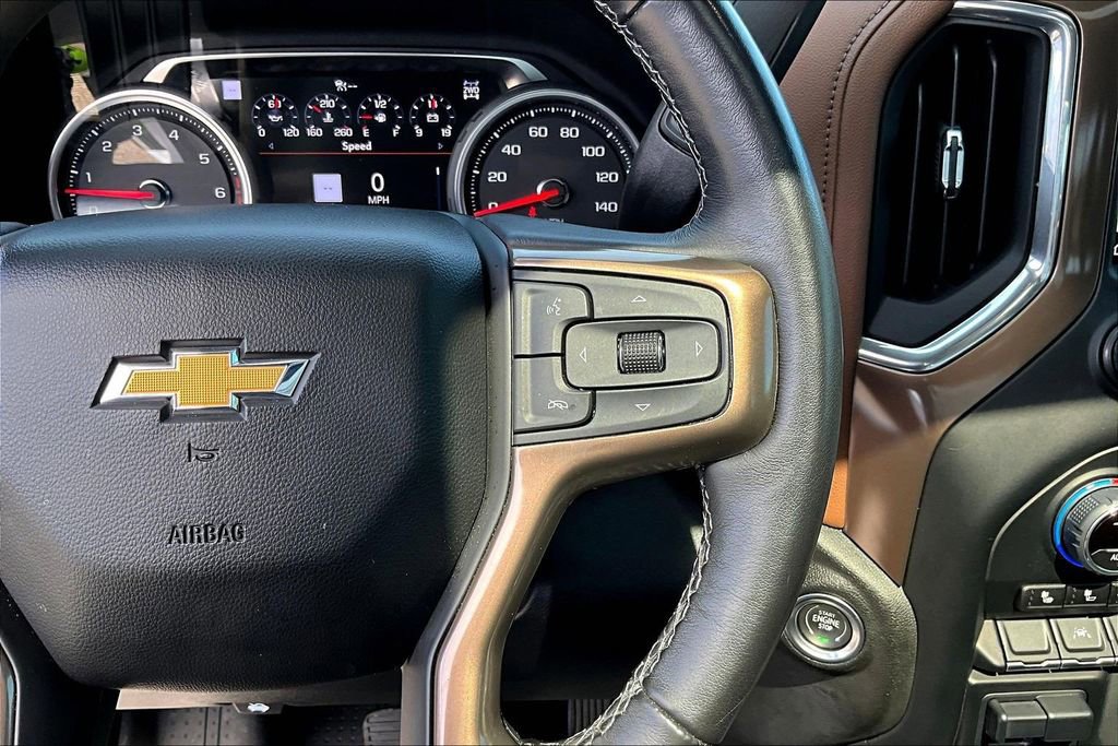Used 2022 Chevrolet Silverado 1500 High Country w/ Technology Package image 15