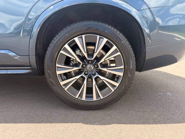 Used 2022 Volvo XC90 T5 Momentum w/ Protection Package Premier FWD image 14