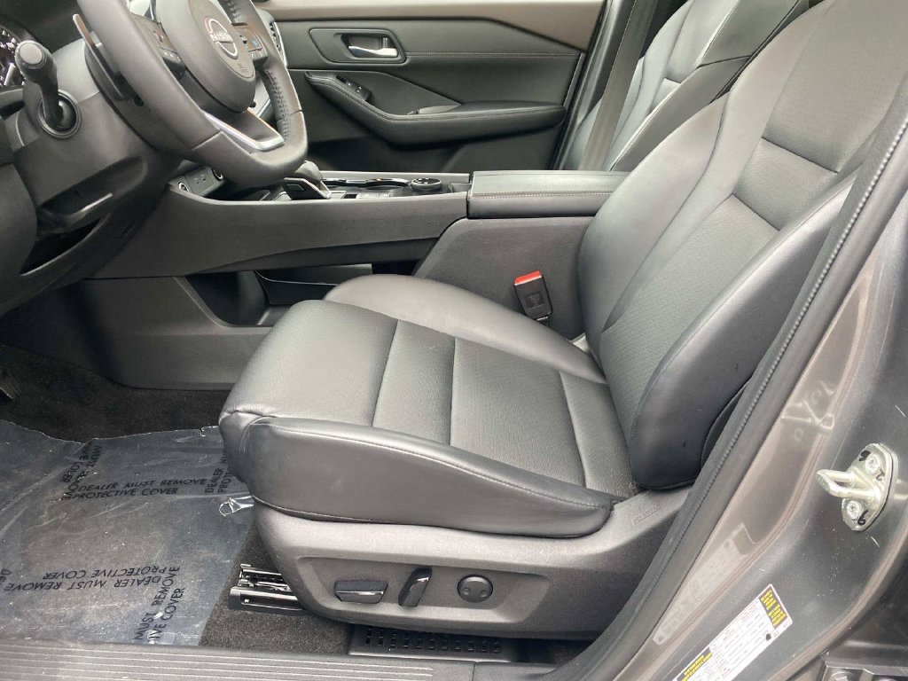 Used 2023 Nissan Rogue SV w/ SV Premium B Package AWD/4WD image 19