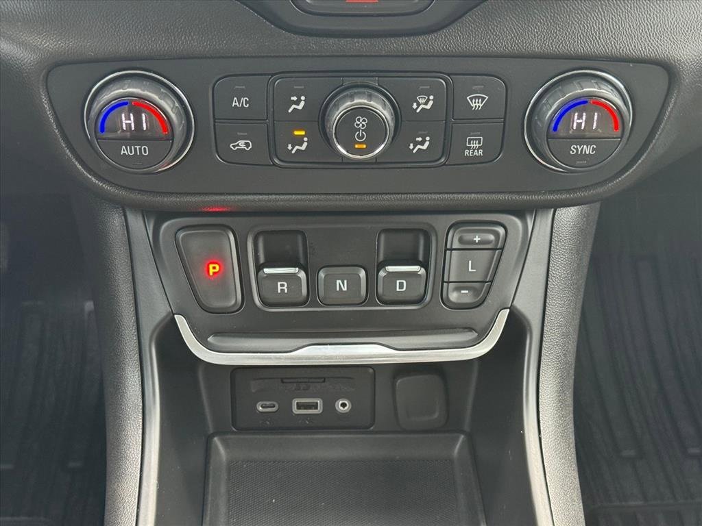 Used 2019 GMC Terrain Denali w/ Advanced Safety Package image 18