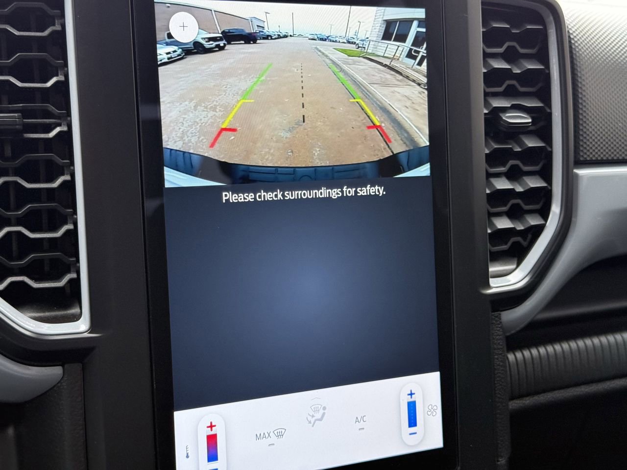 Used 2024 Ford Ranger XL image 19