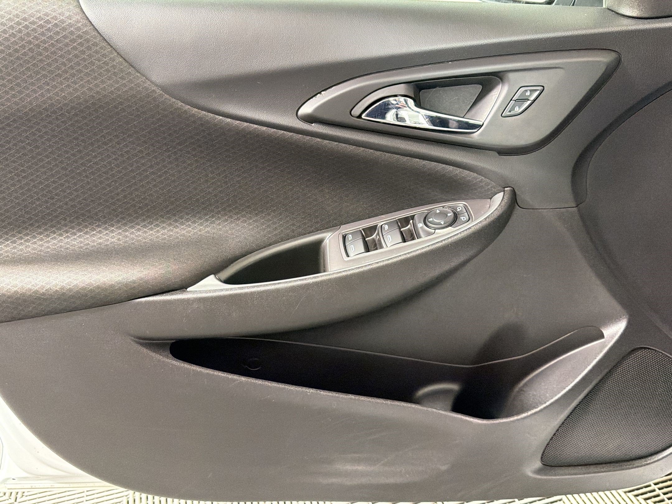 Used 2024 Chevrolet Malibu LT FWD image 11